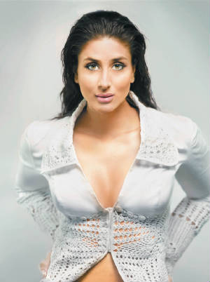 10x12216kareenalarge7xm.jpg